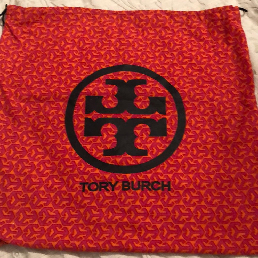 Tory Burch Reva Clutch - Picture 7 of 8
